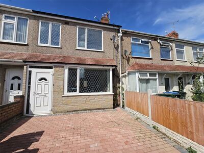 3 bedroom Mid Terrace House to rent