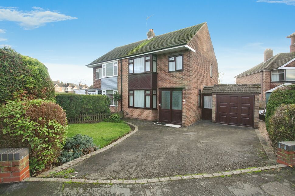 3 bedroom Semi Detached House for sale, Tower Road, Bedworth, CV12 £