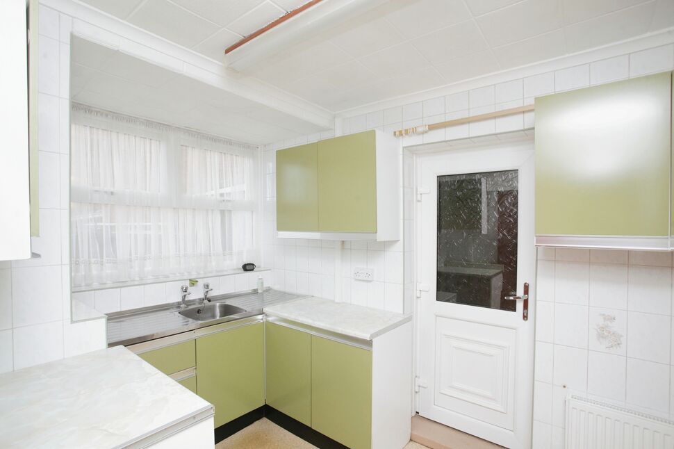 3 bedroom Semi Detached House for sale, Tower Road, Bedworth, CV12 £