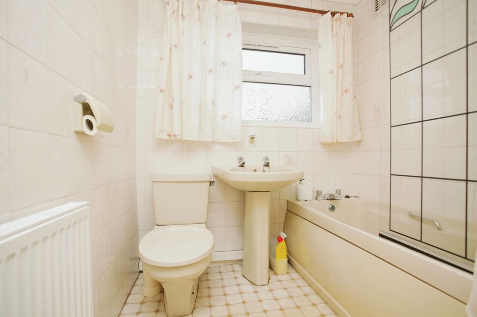 3 bedroom Semi Detached House for sale, Tower Road, Bedworth, CV12 £