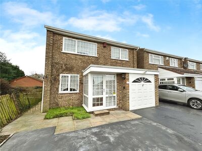 The Larches, 4 bedroom Detached House to rent, &pound;1,300 pcm