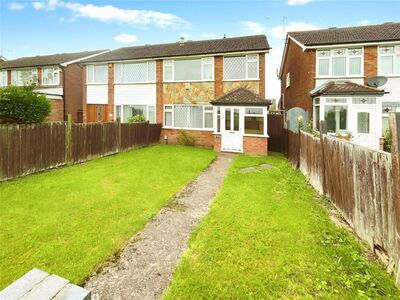 3 bedroom Semi Detached House to rent