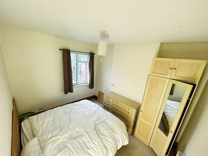 3 bedroom Semi Detached House for sale, Coventry Road, Bedworth, CV12