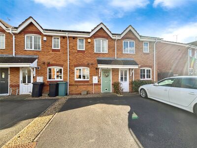 2 bedroom Mid Terrace House for sale