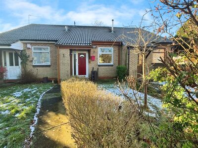 Dalwood Way, 1 bedroom Mid Terrace House for sale, &pound;140,000