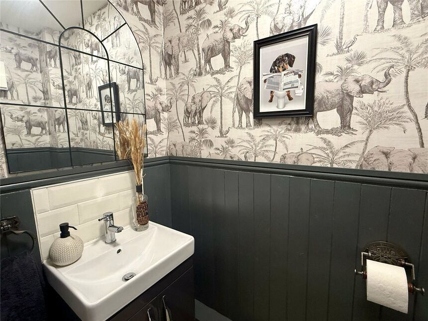 Cloakroom WC
