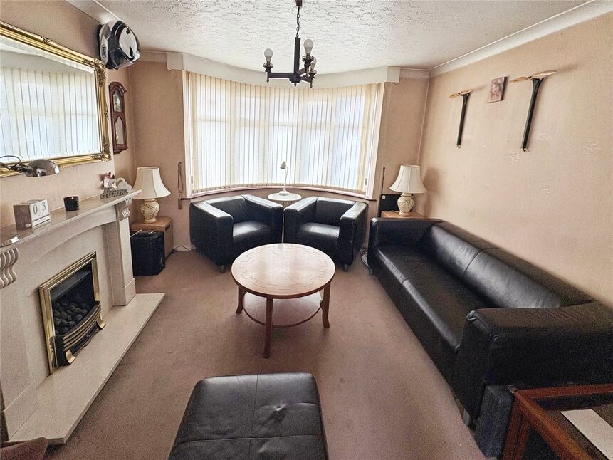 Lounge / Dining Room