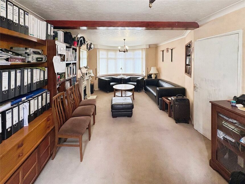 Lounge / Dining Room