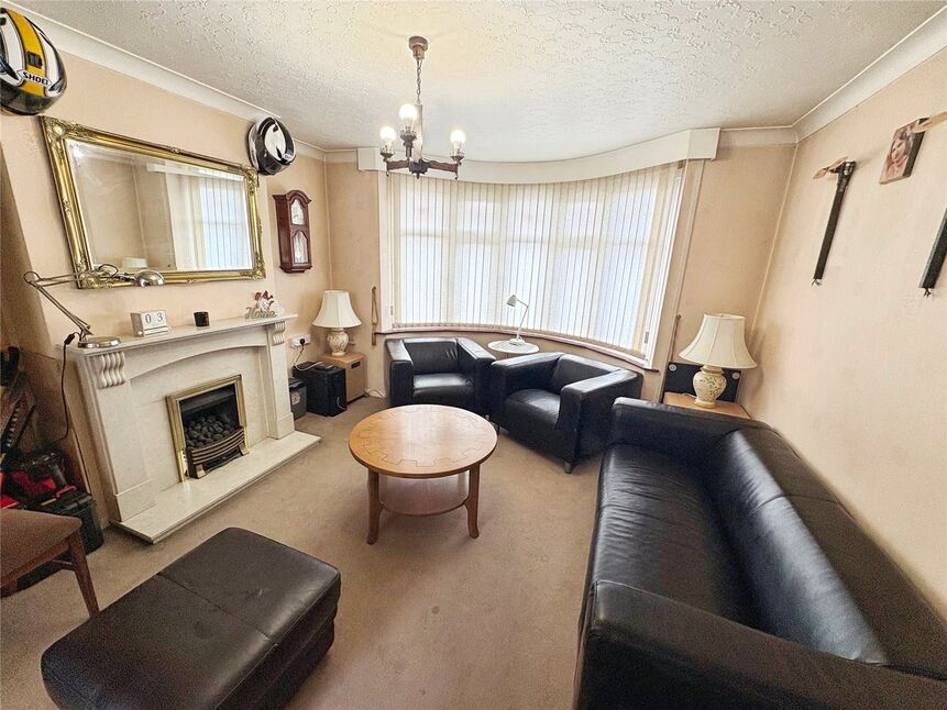 Lounge / Dining Room