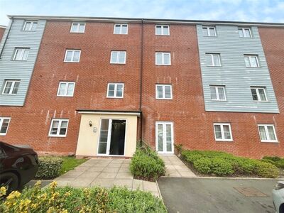 Owens Road, 2 bedroom  Flat for sale, £155,000