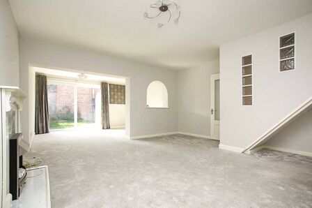 John Knight Road, 3 bedroom Mid Terrace House to rent, £995 pcm