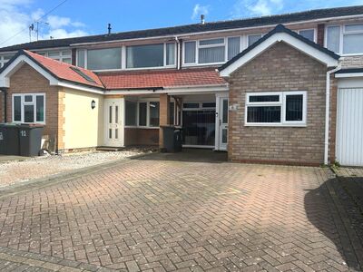 Bruce Road, 4 bedroom Mid Terrace House to rent, £1,300 pcm