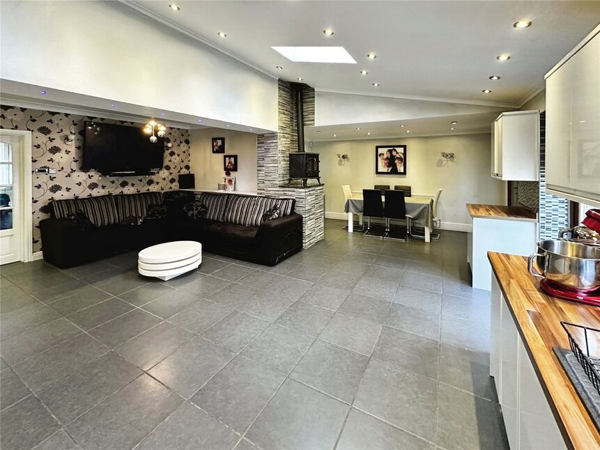 Kitchen / Diner / Family Room