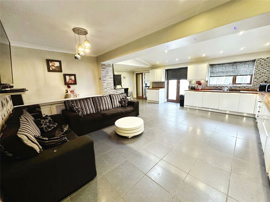 Kitchen / Diner / Family Room
