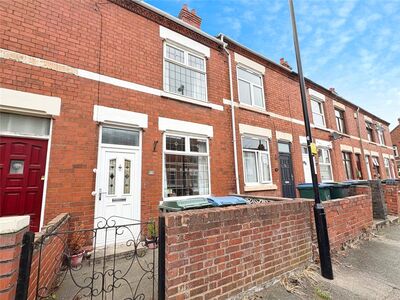 2 bedroom Mid Terrace House for sale