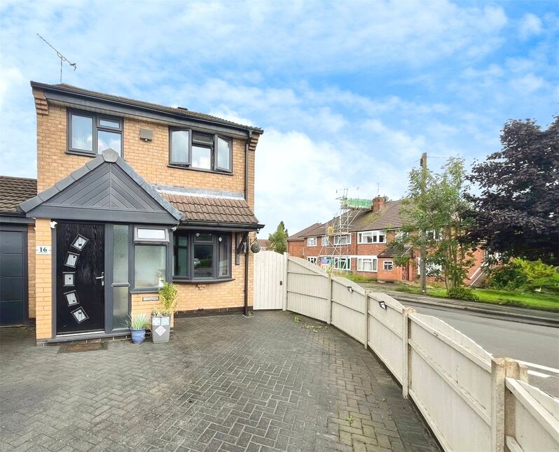 3 bedroom Link Detached House for sale