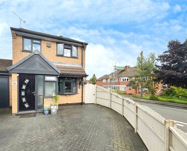 3 bedroom Link Detached House for sale
