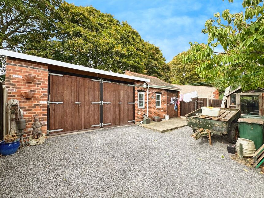 Triple Garage
