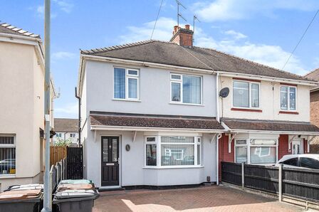 Topps Drive, 3 bedroom Semi Detached House for sale, £220,000
