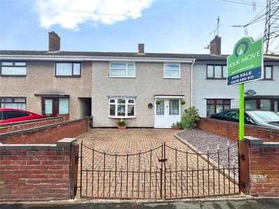 3 bedroom Mid Terrace House for sale