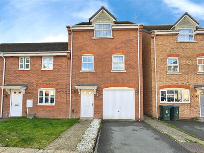 Blanchfort Close, 3 bedroom Mid Terrace House to rent, £1,400 pcm
