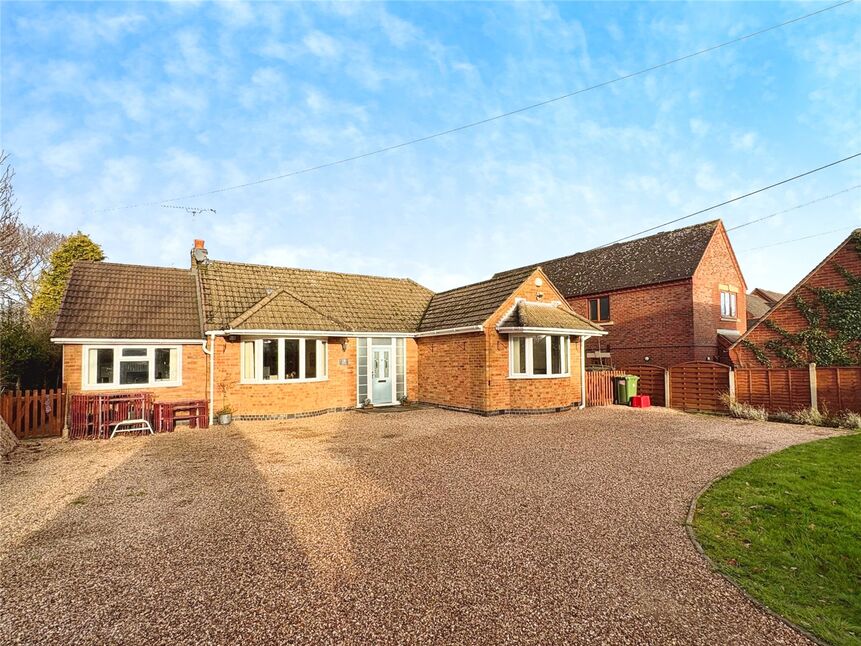 Main image of 3 bedroom Detached Bungalow for sale, Chapel Lane, Barnacle, Warwickshire, CV7