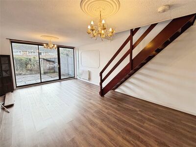 Coventry Road, 3 bedroom Link Detached House to rent, &pound;1,200 pcm