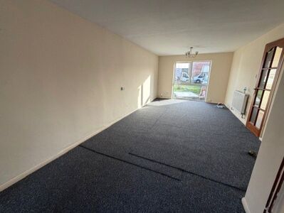 Croft Pool, 3 bedroom Mid Terrace House to rent, &pound;995 pcm