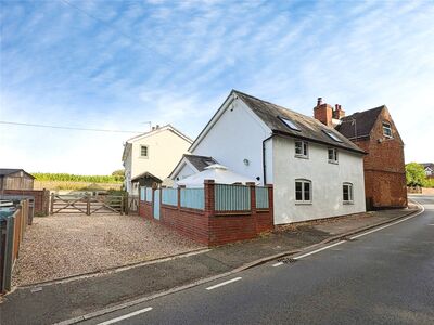 3 bedroom Detached Property for sale
