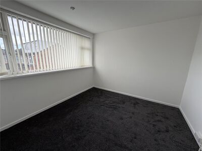 Trenance Road, 3 bedroom Mid Terrace House to rent, &pound;1,200 pcm