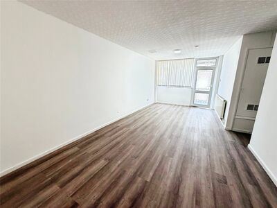 Trenance Road, 3 bedroom Mid Terrace House to rent, &pound;1,100 pcm