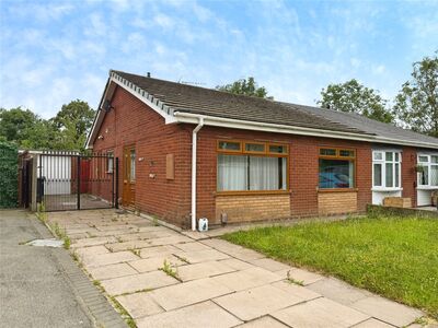 High Ash Close, 2 bedroom Semi Detached Bungalow to rent, &pound;900 pcm