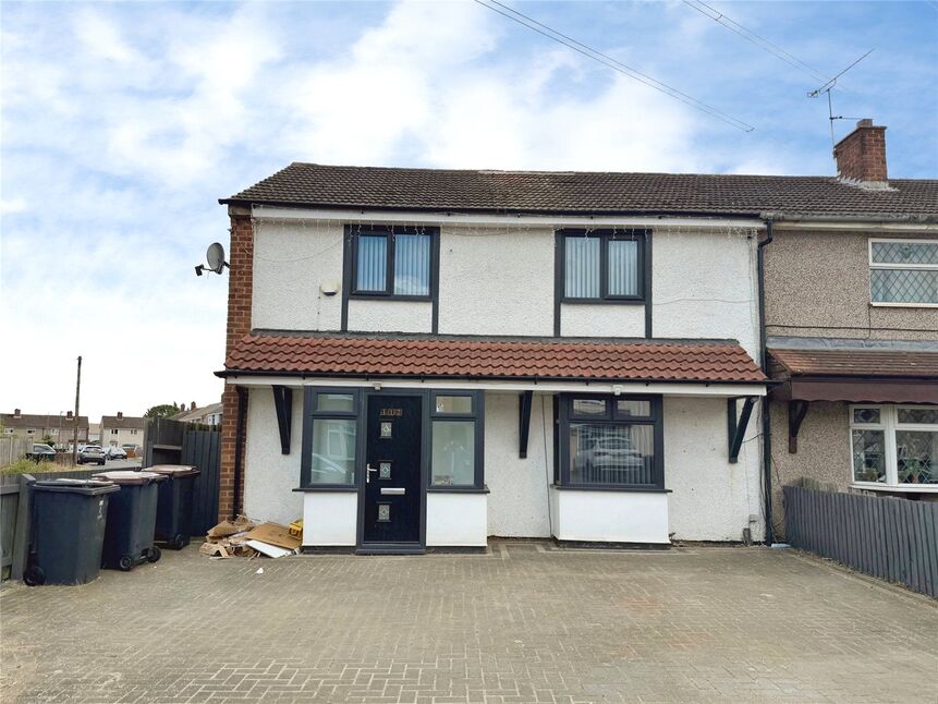 Main image of 4 bedroom End Terrace House to rent, Newcomen Road, Bedworth, Warwickshire, CV12