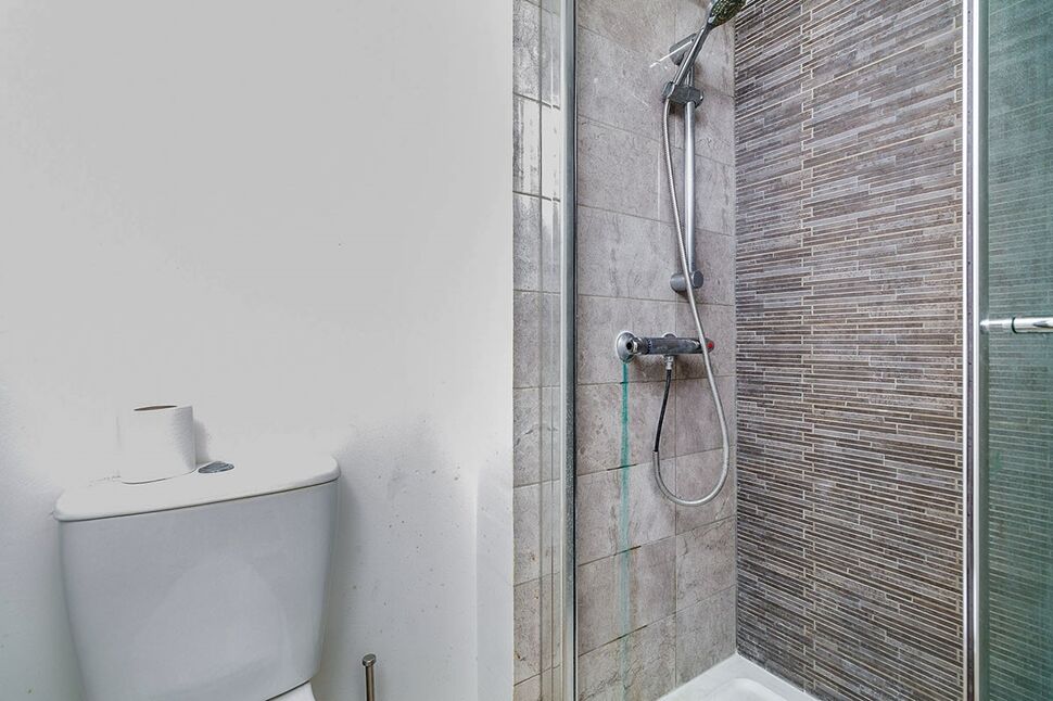 Shower Room / WC