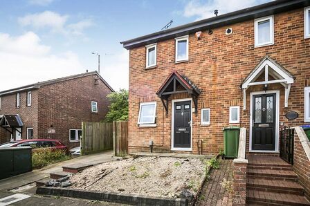 2 bedroom End Terrace House to rent