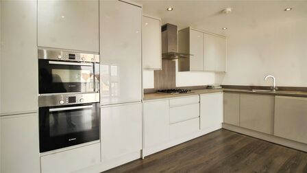 2 bedroom  Flat to rent