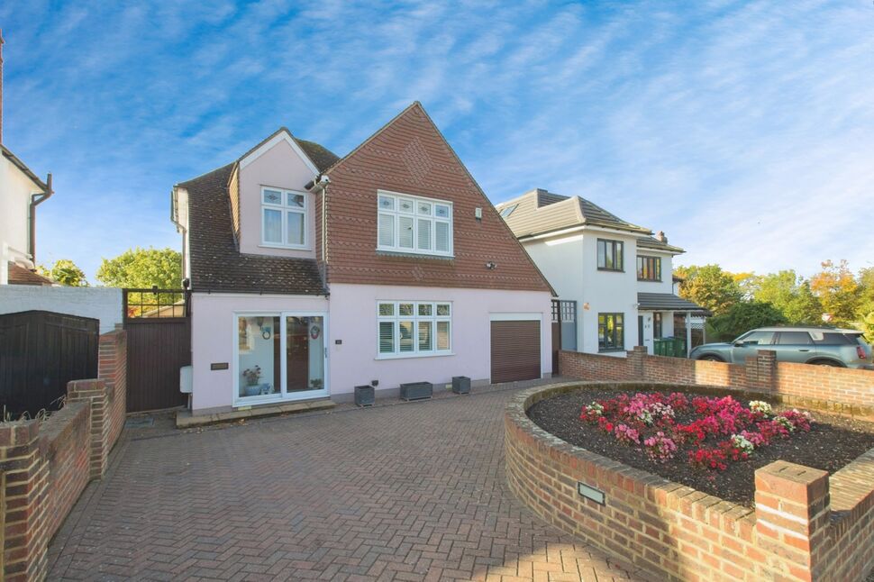 Main image of 3 bedroom Detached House for sale, Bean Road, Bexleyheath, DA6