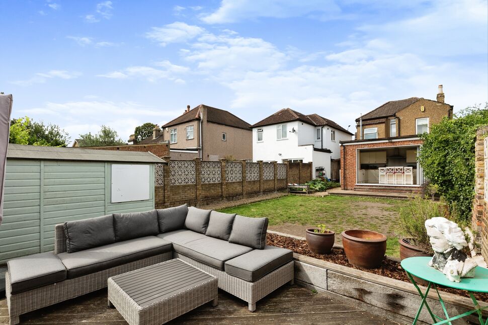 3 bedroom Detached House for sale, Upton Road, Bexleyheath, DA6 £625,000