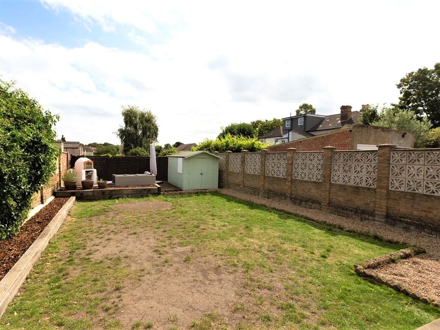 3 bedroom Detached House for sale, Upton Road, Bexleyheath, DA6 £625,000