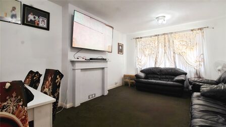 2 bedroom  Flat to rent