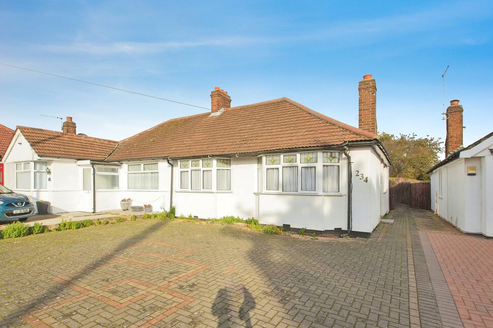 2 bedroom Semi Detached Bungalow for sale, Brampton Road, Bexleyheath