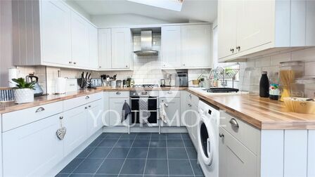 Palmeira Road, 3 bedroom Mid Terrace House to rent, £2,100 pcm