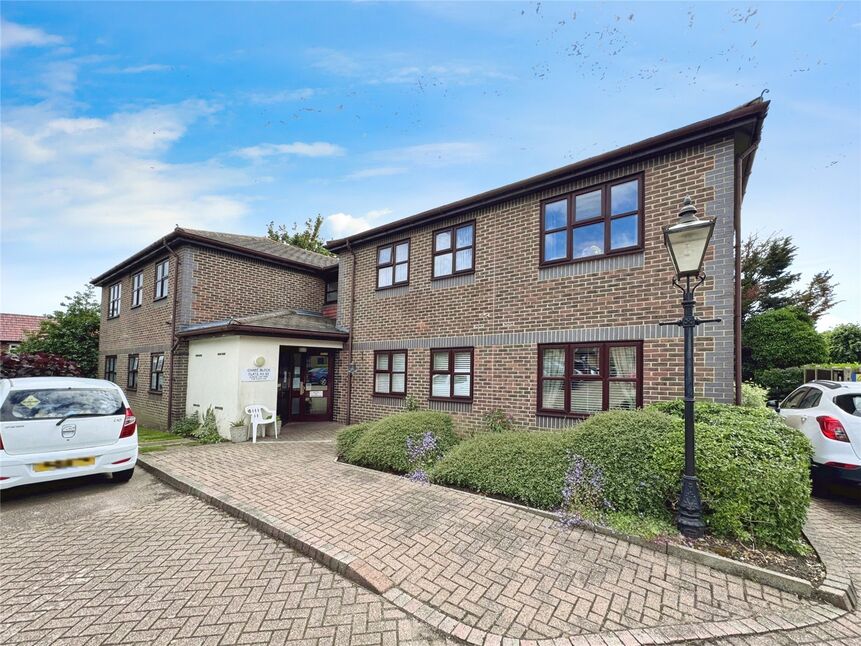 Main image of 2 bedroom Flat for sale, Pincott Road, Bexleyheath, DA6