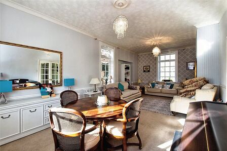 Heathfield Road, 3 bedroom Detached Bungalow for sale, £650,000