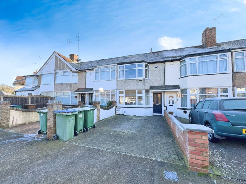 Main image of 2 bedroom Mid Terrace House for sale, Old Manor Way, Bexleyheath, Bexley, DA7