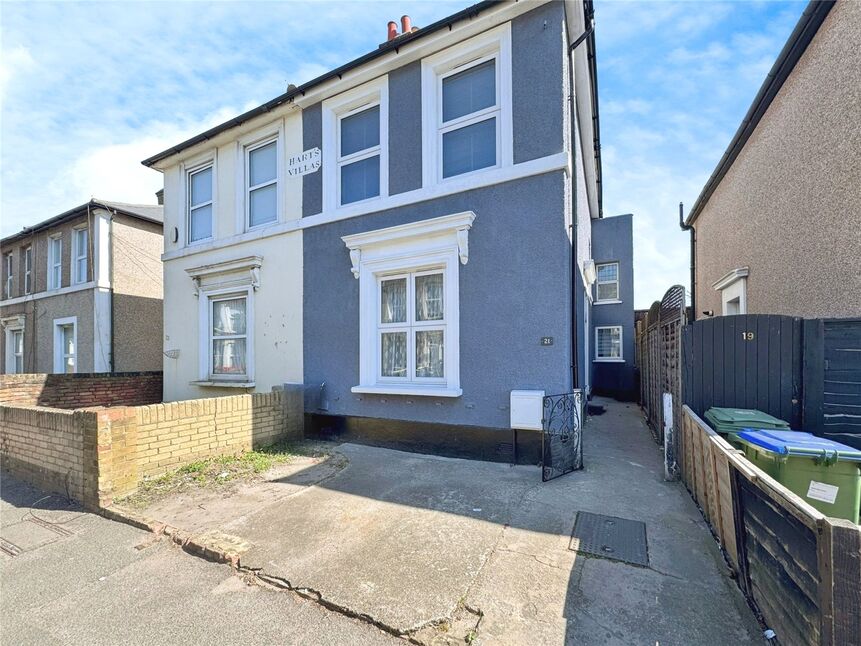 Main image of 3 bedroom Semi Detached House for sale, Woolwich Road, Bexleyheath, DA7