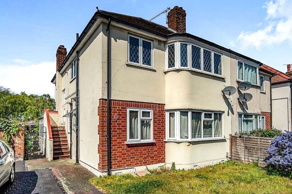 Main image of 2 bedroom  Flat for sale, Woolwich Road, Bexleyheath, DA7