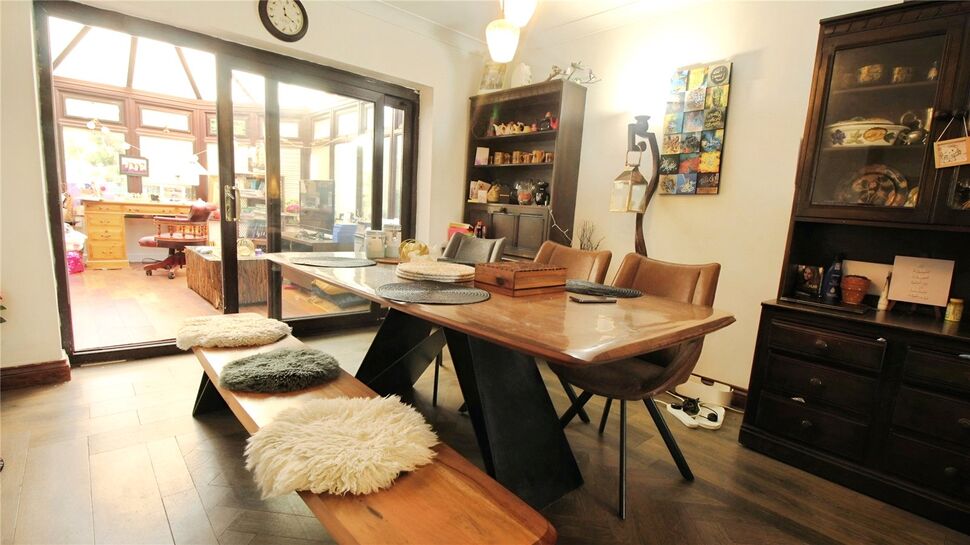 Main image of 4 bedroom Semi Detached House to rent, Rochester Drive, Bexley, DA5