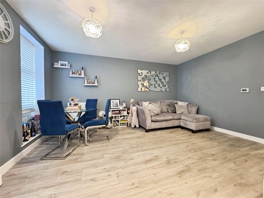 Main image of 2 bedroom Flat for sale, London Road, Crayford, Dartford, DA1