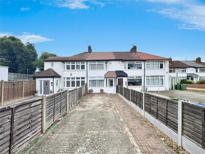 2 bedroom Mid Terrace House for sale